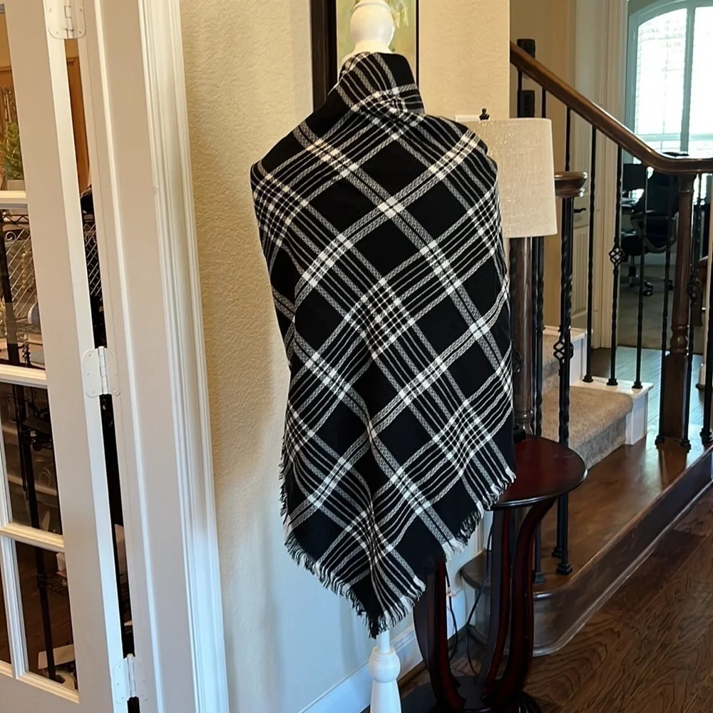 Amanda Smith Black and White Plaid Scarf. 48” x 48”